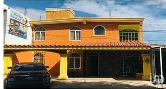 NEX-191491 - Casa en Venta, con 5 recamaras, con 3 baños, con 220 m2 de construcción en CNOP, CP 80297, Sinaloa.