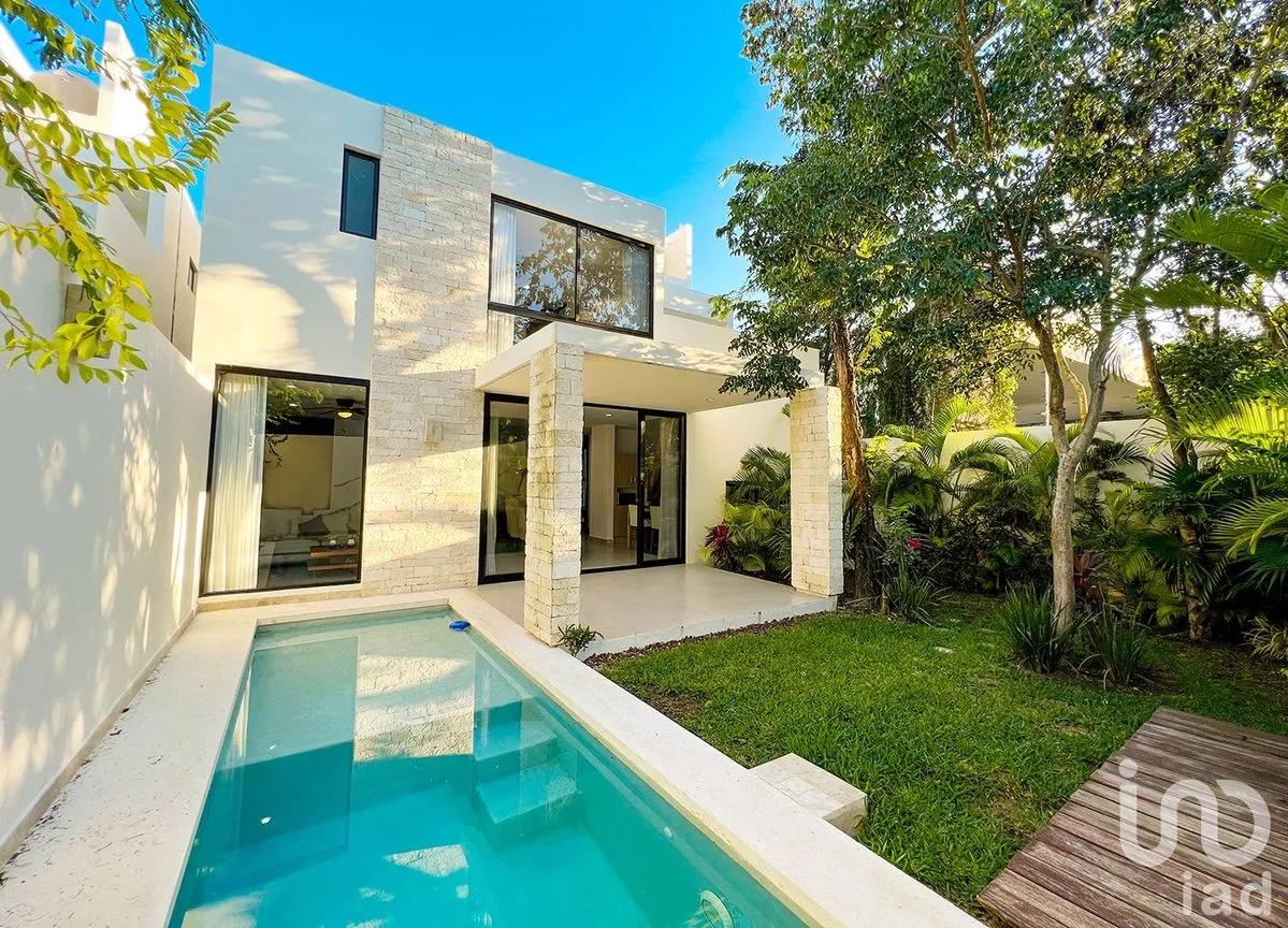 Casa en Venta en Ejidal, Solidaridad, Quintana Roo | NEX-198784 | iad México | Foto 1 de 27