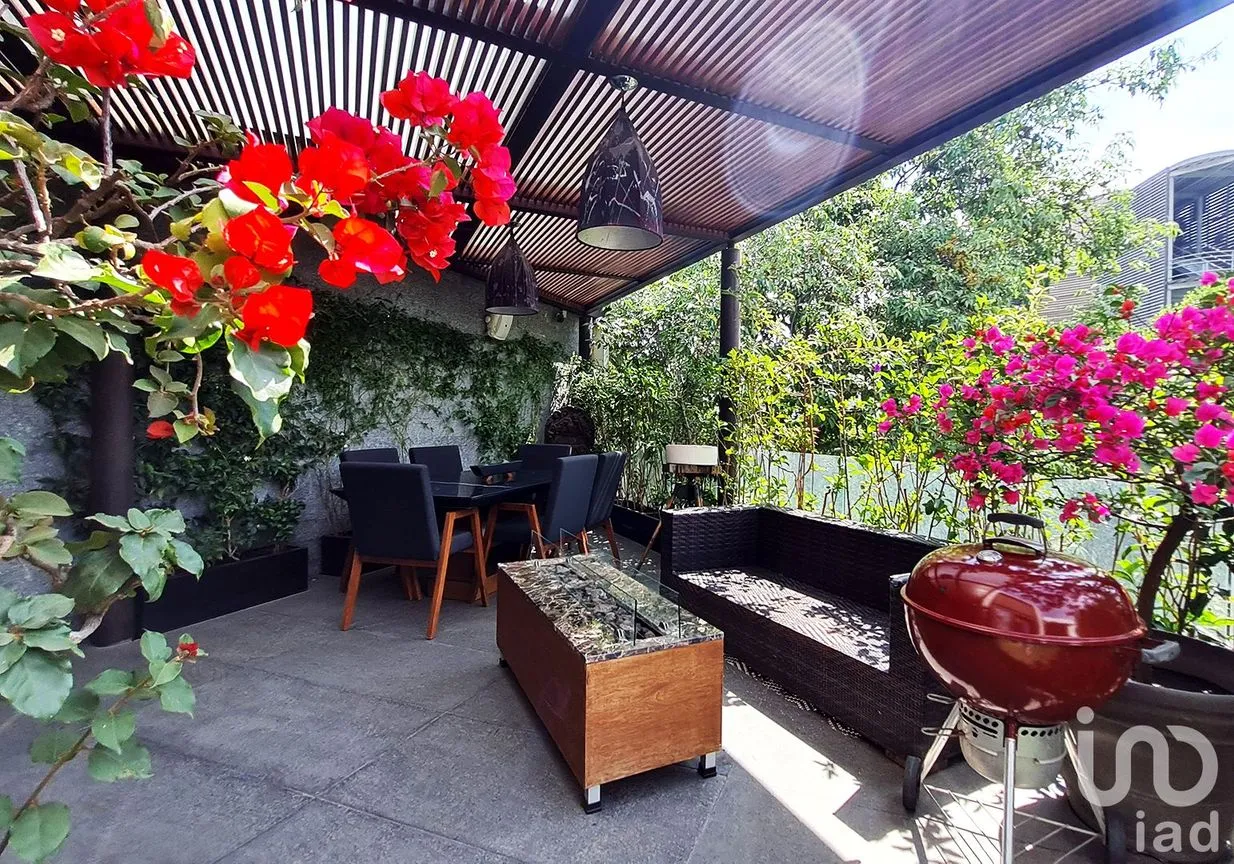 Casa en Venta en Paseo de las Lomas, Álvaro Obregón, Ciudad de México | NEX-203011 | iad México | Foto 5 de 42