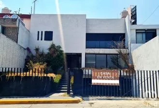 NEX-203121 - Casa en Venta, con 4 recamaras, con 3 baños, con 386 m2 de construcción en Ciudad Satélite, CP 53100, México.