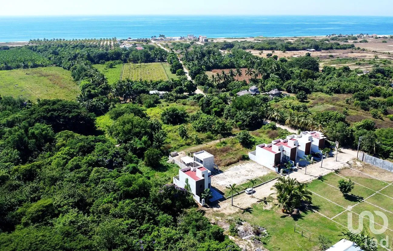 Casa en Venta en Abajo, San Pedro Mixtepec -Dto. 22 -, Oaxaca | NEX-239099 | iad México | Foto 4 de 26