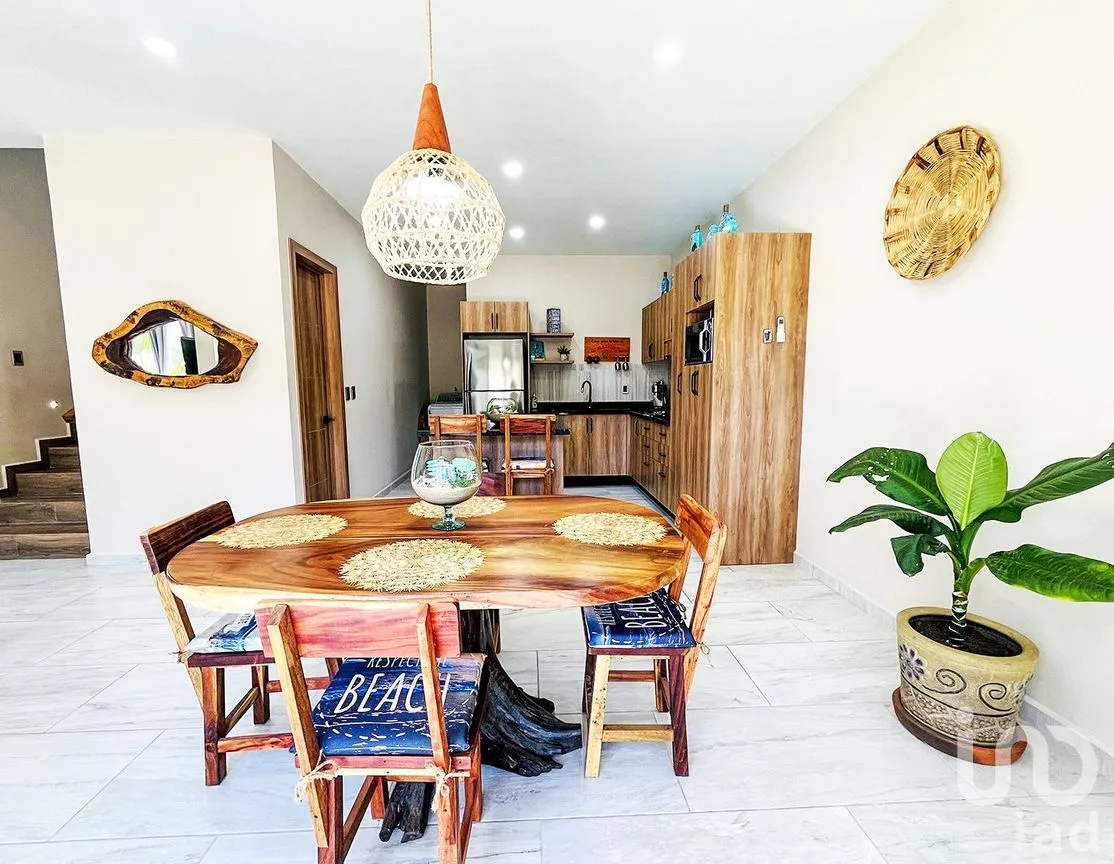 Casa en Venta en Abajo, San Pedro Mixtepec -Dto. 22 -, Oaxaca | NEX-239099 | iad México | Foto 10 de 26