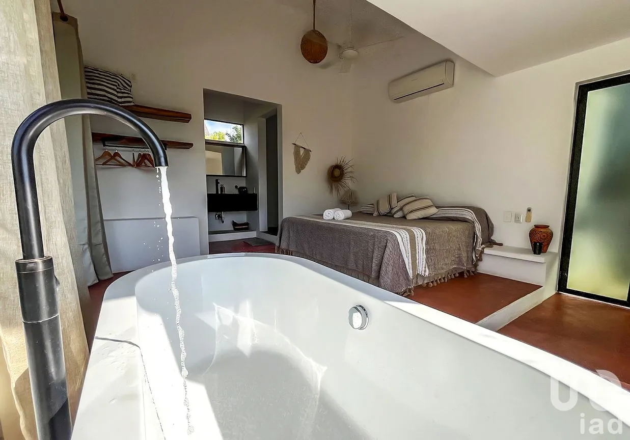Casa en Venta en Punta de Zicatela, Santa María Colotepec, Oaxaca | NEX-239124 | iad México | Foto 15 de 22