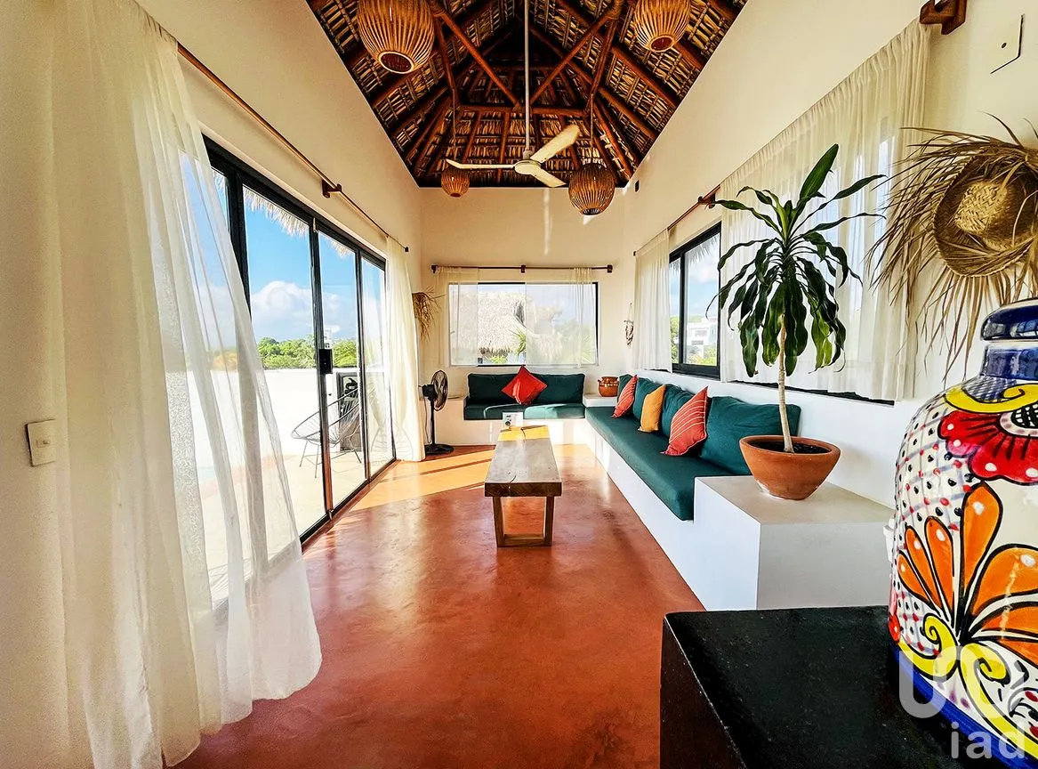 Casa en Venta en Punta de Zicatela, Santa María Colotepec, Oaxaca | NEX-239124 | iad México | Foto 8 de 22
