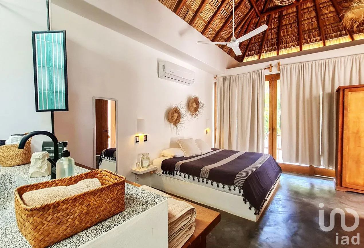 Casa en Venta en Punta de Zicatela, Santa María Colotepec, Oaxaca | NEX-248513 | iad México | Foto 16 de 27