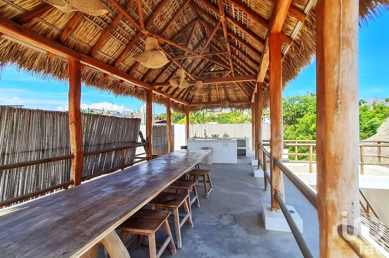 Casa en Venta en Punta de Zicatela, Santa María Colotepec, Oaxaca | NEX-248513 | iad México | Foto 26 de 27