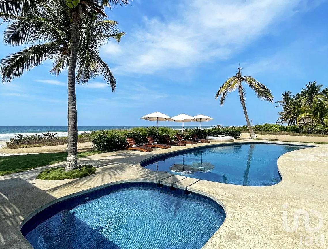 Casa en Venta en El Tomatal, Santa María Colotepec, Oaxaca | NEX-248787 | iad México | Foto 3 de 14