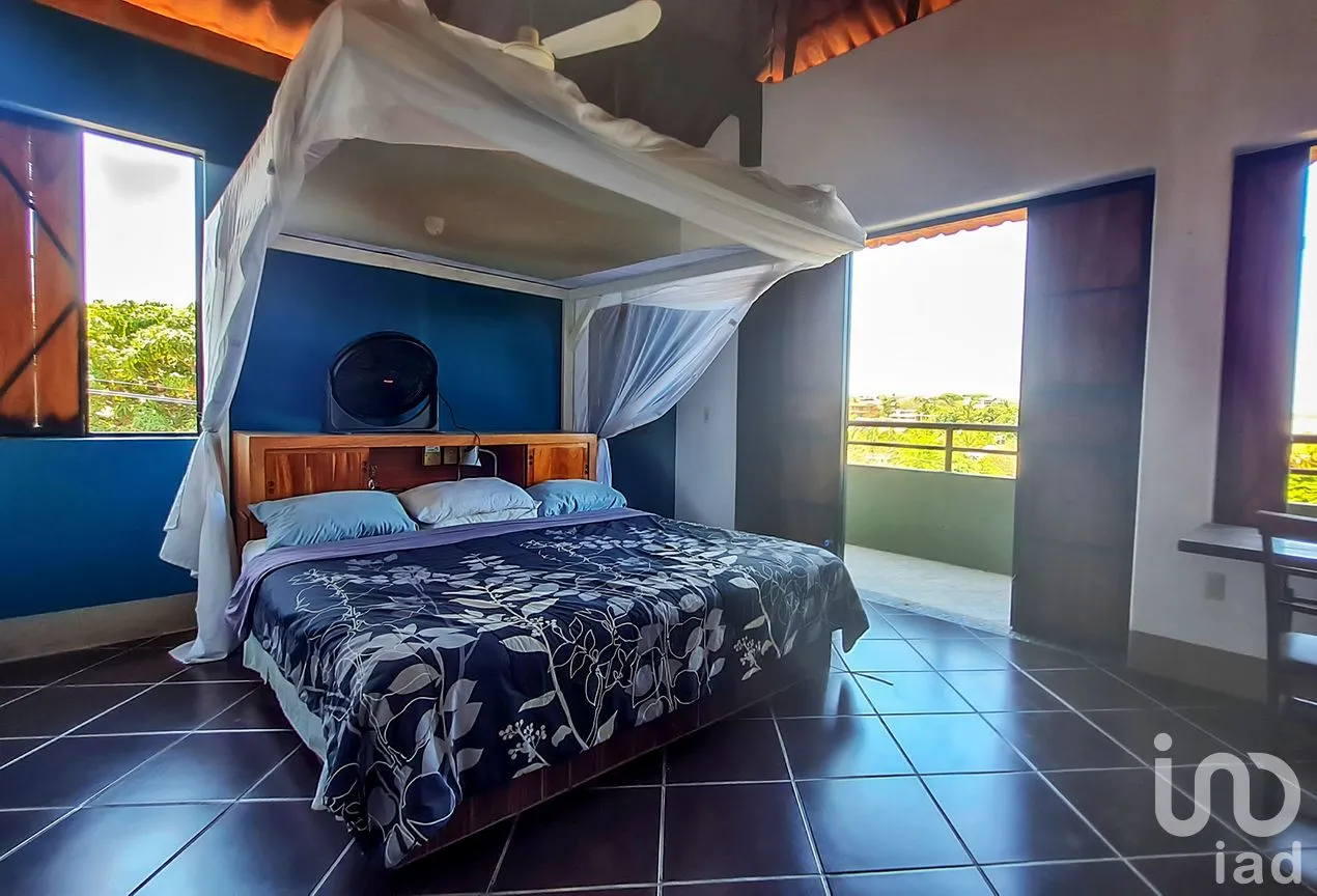 Casa en Venta en Punta de Zicatela, Santa María Colotepec, Oaxaca | NEX-250199 | iad México | Foto 17 de 34