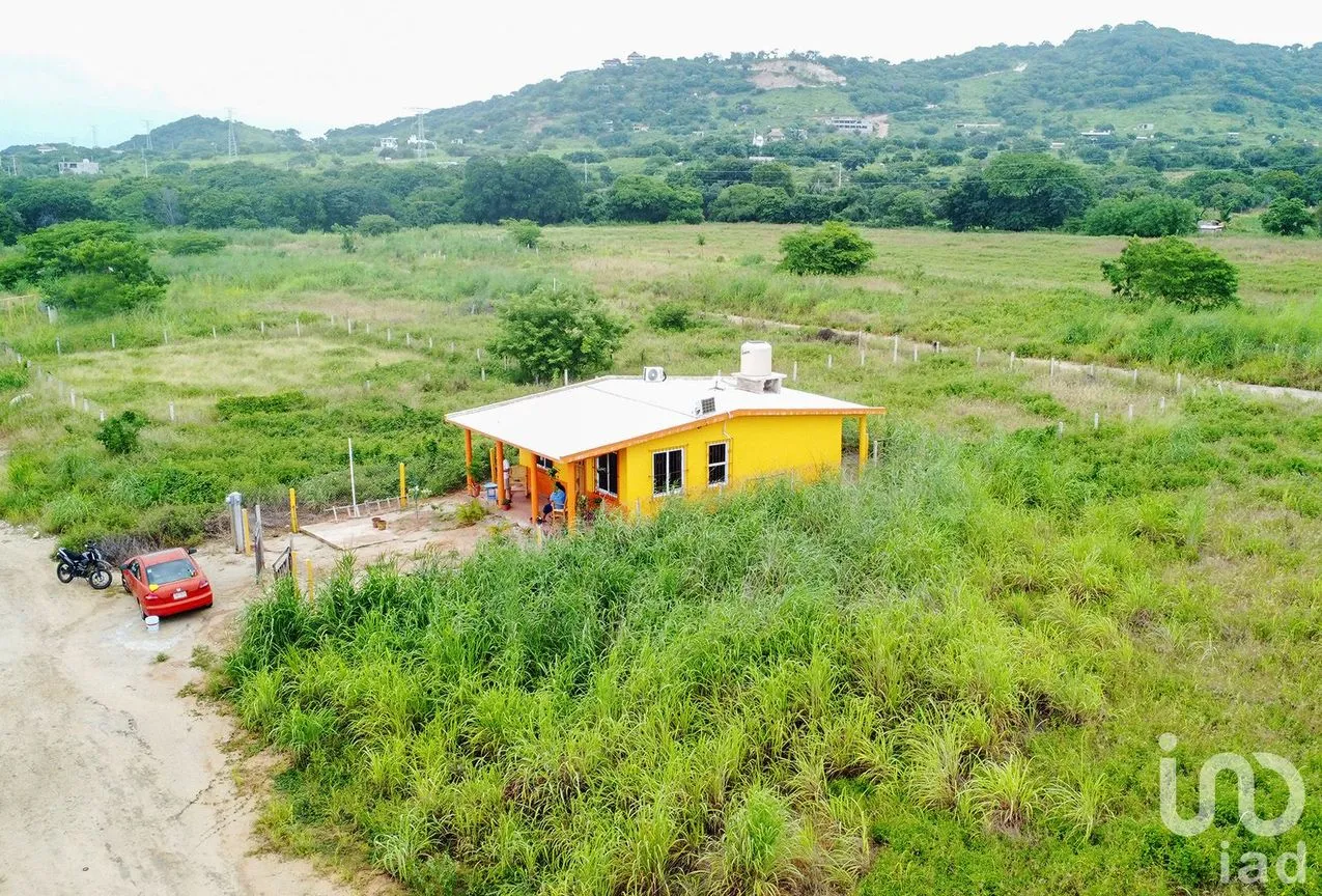 Casa en Venta en Barra de Navidad, Santa María Colotepec, Oaxaca | NEX-255200 | iad México | Foto 2 de 11