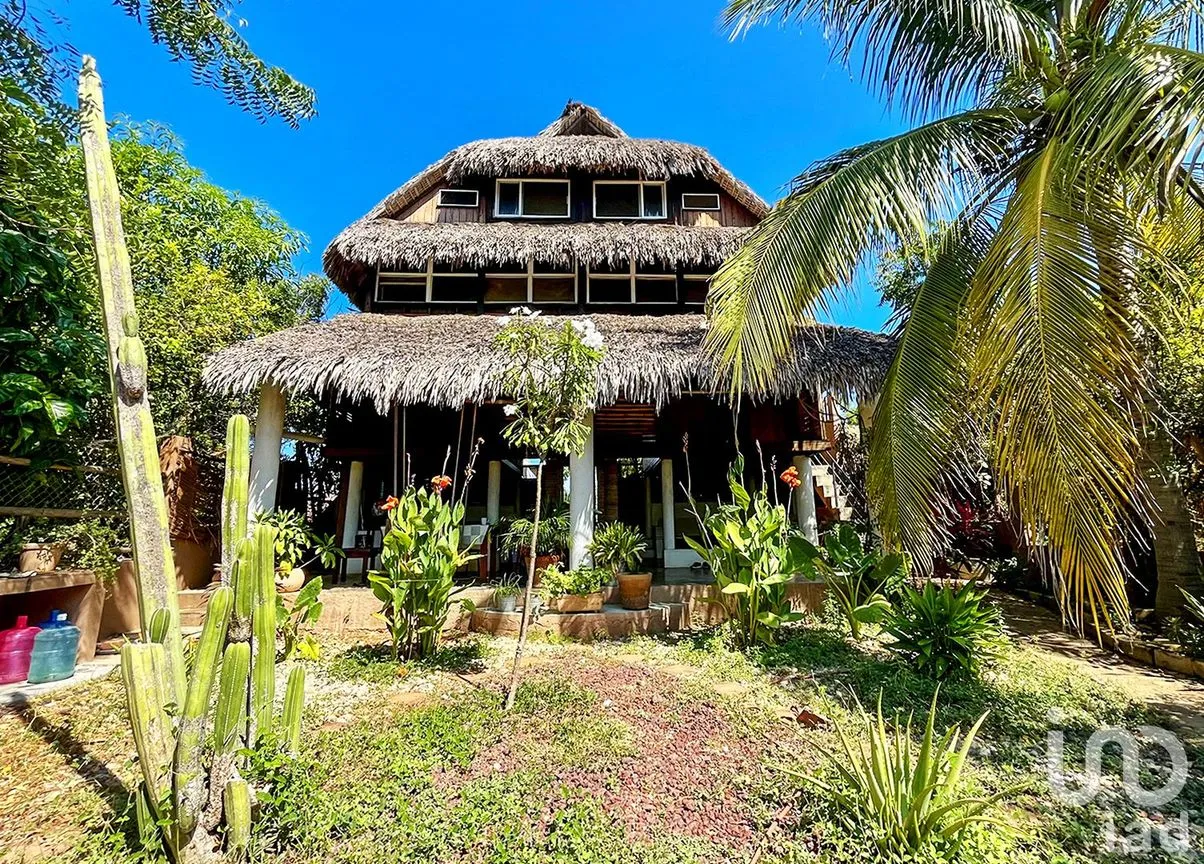 Casa en Venta en La Barra de Colotepec, Santa María Colotepec, Oaxaca | NEX-256143 | iad México | Foto 3 de 19