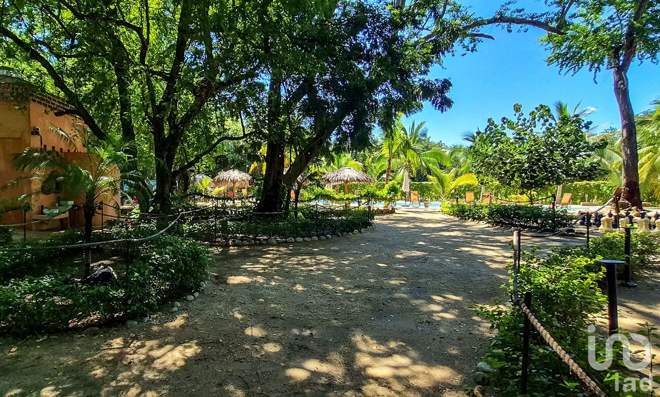 Departamento en Venta en Puerto Escondido (Puerto Escondido), San Pedro Mixtepec -Dto. 22 -, Oaxaca | NEX-262232 | iad México | Foto 35 de 38