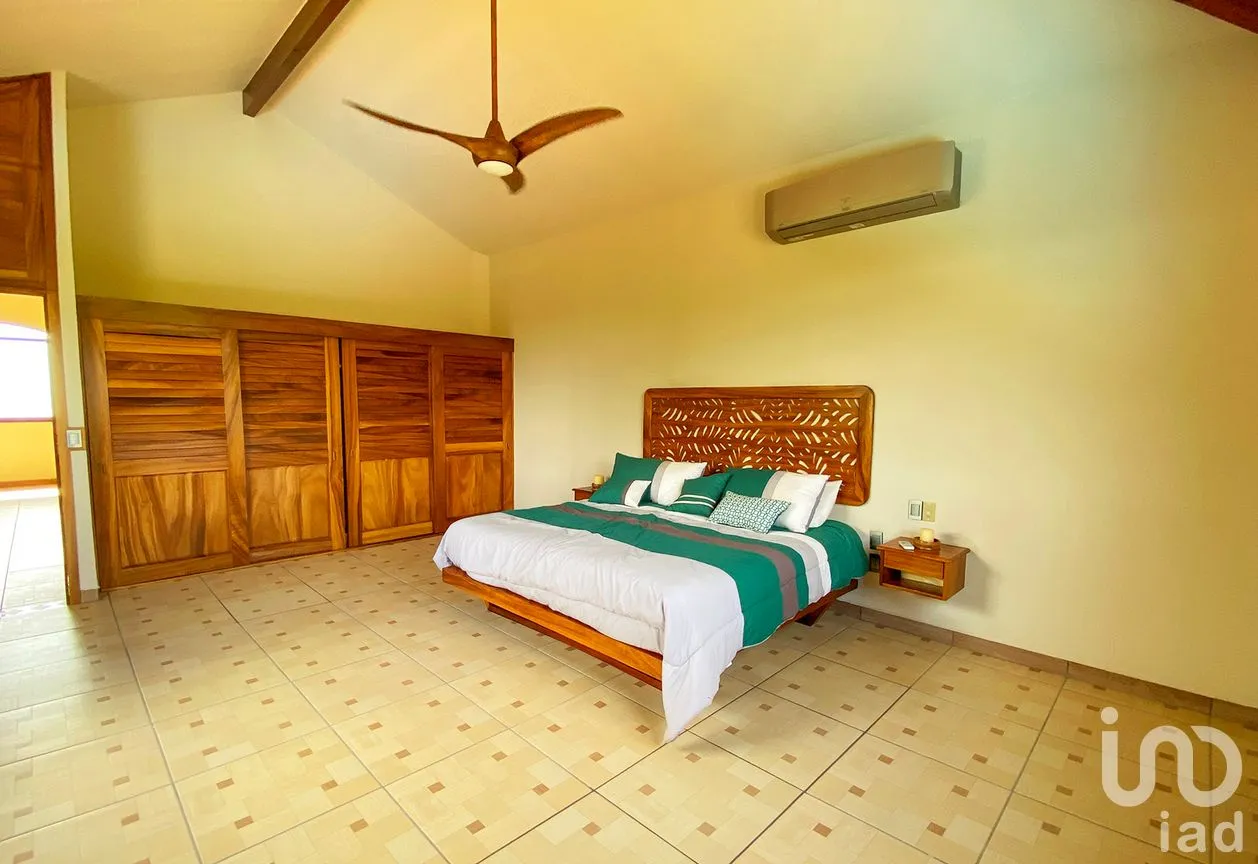 Casa en Venta en Laguna Encantada, Santa María Colotepec, Oaxaca | NEX-286179 | iad México | Foto 11 de 16