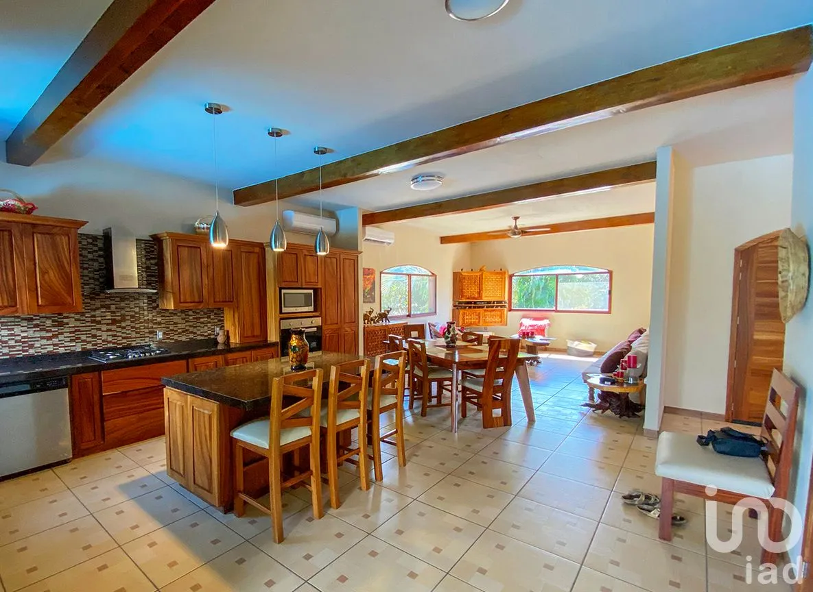 Casa en Venta en Laguna Encantada, Santa María Colotepec, Oaxaca | NEX-286179 | iad México | Foto 6 de 16
