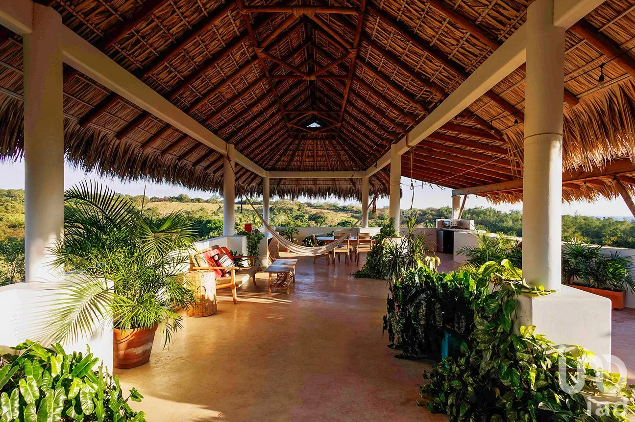 Casa en Venta en Puerto Escondido Centro, San Pedro Mixtepec -Dto. 22 -, Oaxaca | NEX-292698 | iad México | Foto 54 de 57