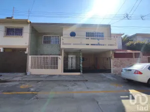 NEX-184262 - Casa en Renta, con 4 recamaras, con 3 baños, con 250 m2 de construcción en Reforma, CP 91919, Veracruz de Ignacio de la Llave.
