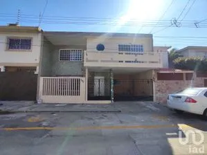 NEX-184262 - Casa en Renta, con 4 recamaras, con 3 baños, con 250 m2 de construcción en Reforma, CP 91919, Veracruz de Ignacio de la Llave.