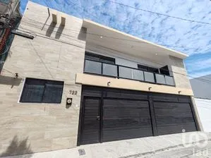 NEX-244307 - Casa en Venta, con 5 recamaras, con 4 baños, con 263 m2 de construcción.