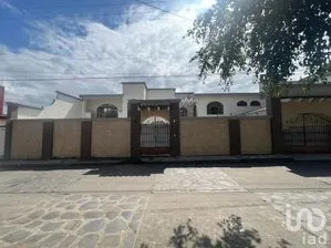NEX-283912 - Casa en Venta, con 4 recamaras, con 6 baños, con 593 m2 de construcción en Santiago Tuxtla Centro, CP 95830, Veracruz de Ignacio de la Llave.