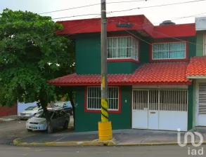 NEX-3541 - Casa en Venta, con 4 recamaras, con 2 baños, con 69 m2 de construcción en Pascual Ortiz Rubio, CP 91750, Veracruz de Ignacio de la Llave.