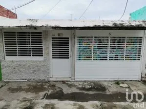NEX-35722 - Casa en Venta, con 2 recamaras, con 1 baño, con 80 m2 de construcción en Las Brisas, CP 91809, Veracruz de Ignacio de la Llave.