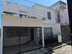 NEX-5073 - Departamento en Venta, con 12 recamaras, con 5 baños, con 350 m2 de construcción en Del Maestro, CP 91920, Veracruz de Ignacio de la Llave.
