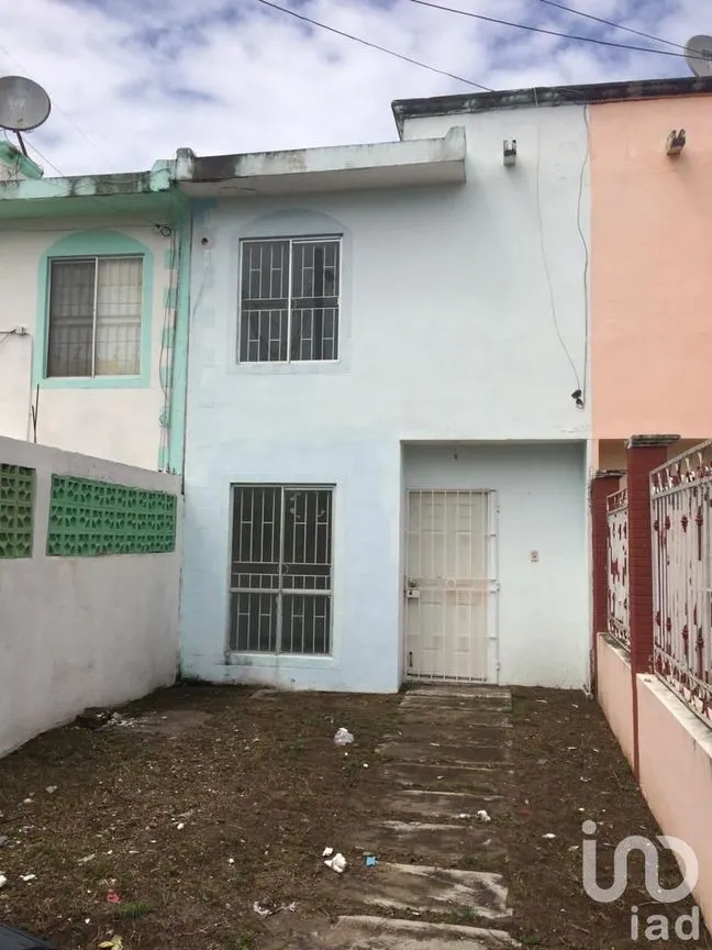 Casa en Venta en Laguna Real, Veracruz, Veracruz de Ignacio de la Llave | NEX-7637 | iad México | Foto 1 de 10