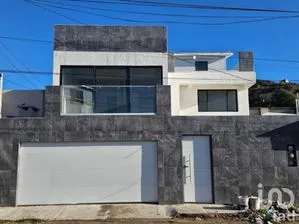 NEX-205025 - Casa en Venta, con 5 recamaras, con 3 baños, con 258 m2 de construcción en Playas de Tijuana Sección Costa Hermosa, CP 22506, Baja California.