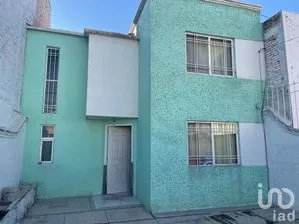 NEX-162768 - Casa en Renta, con 3 recamaras, con 1 baño, con 120 m2 de construcción en La Joya, CP 76221, Querétaro.
