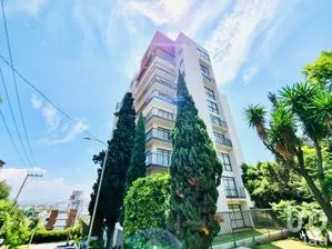 NEX-300772 - Departamento en Renta, con 2 recamaras, con 2 baños, con 177 m2 de construcción.