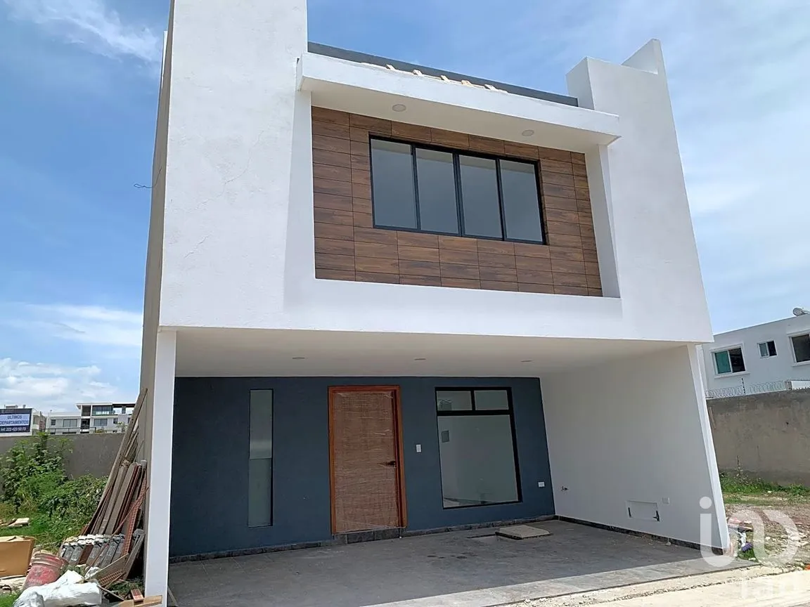 Casa en Venta en Santiago Momoxpan, San Pedro Cholula, Puebla | NEX-306320 | iad México | Foto 2 de 16