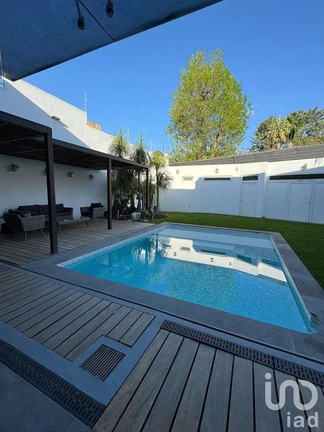 Casa en Venta en Colinas de San Javier, Guadalajara, Jalisco | NEX-199049 | iad México | Foto 2 de 13