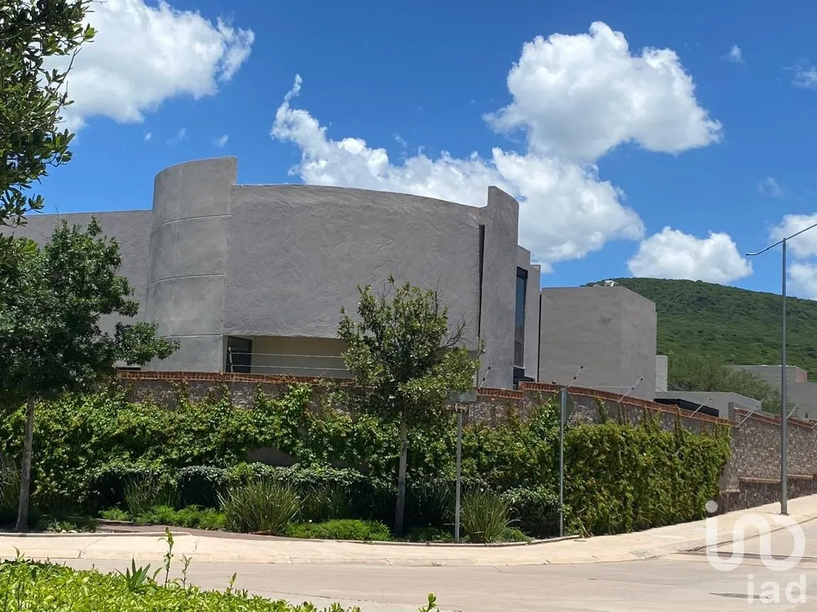 Casa en Venta en Altozano el Nuevo Querétaro, Querétaro, Querétaro | NEX-255298 | iad México | Foto 5 de 11