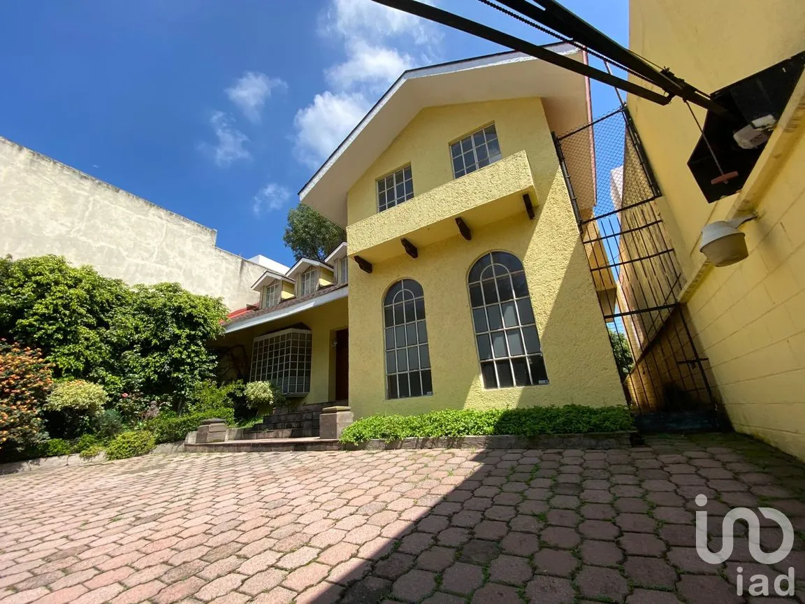 Casa en Venta en Lomas de las Palmas, Huixquilucan, México | NEX-258517 | iad México | Foto 1 de 34