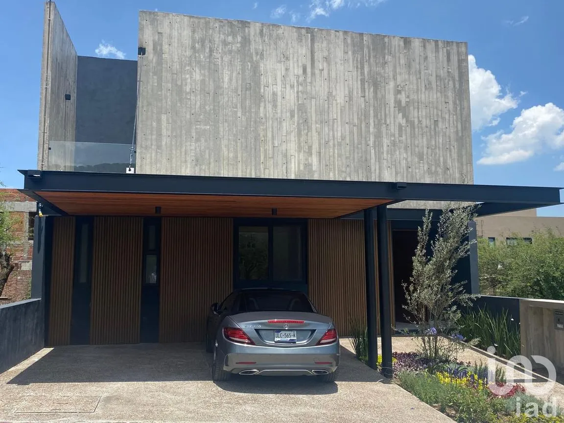 Casa en Venta en Altozano el Nuevo Querétaro, Querétaro, Querétaro | NEX-304468 | iad México | Foto 1 de 21