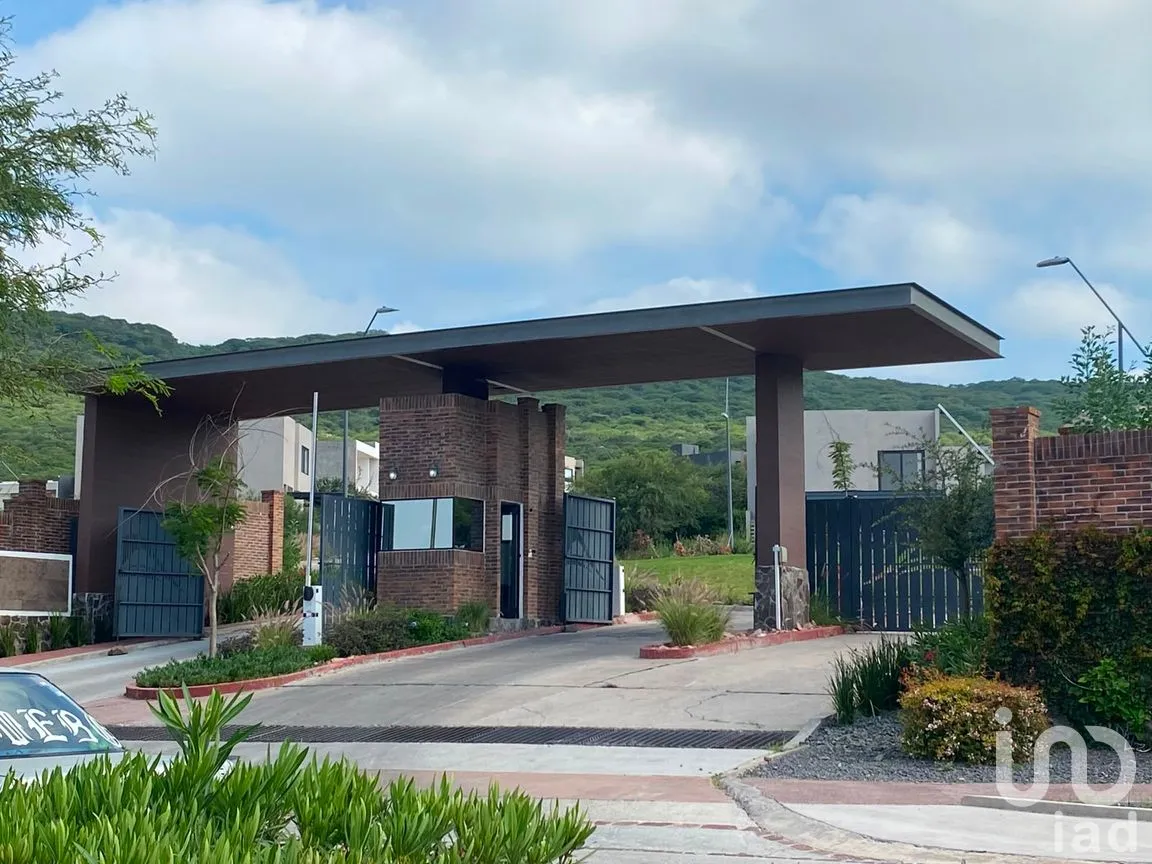 Terreno en Venta en Altozano el Nuevo Querétaro, Querétaro, Querétaro | NEX-304625 | iad México | Foto 1 de 7