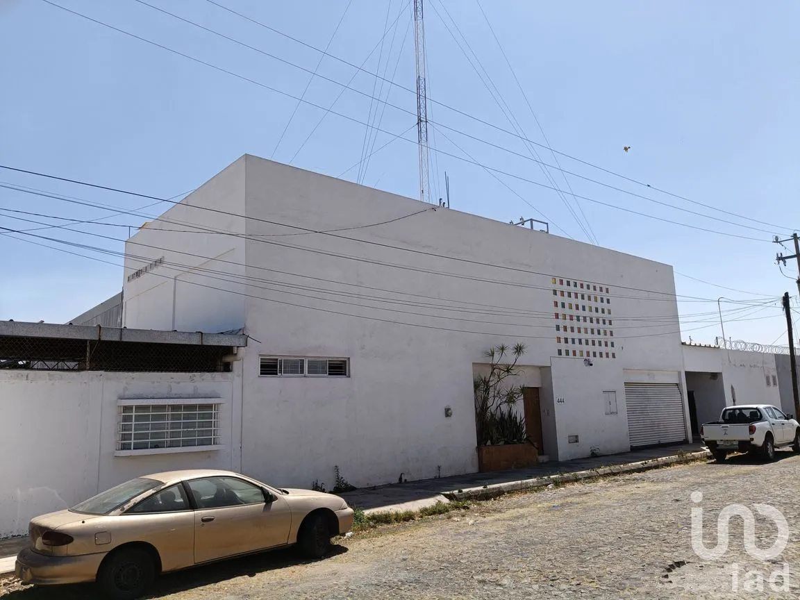 Bodega en Venta en Colima Centro, Colima, Colima | NEX-206193 | iad México | Foto 2 de 51