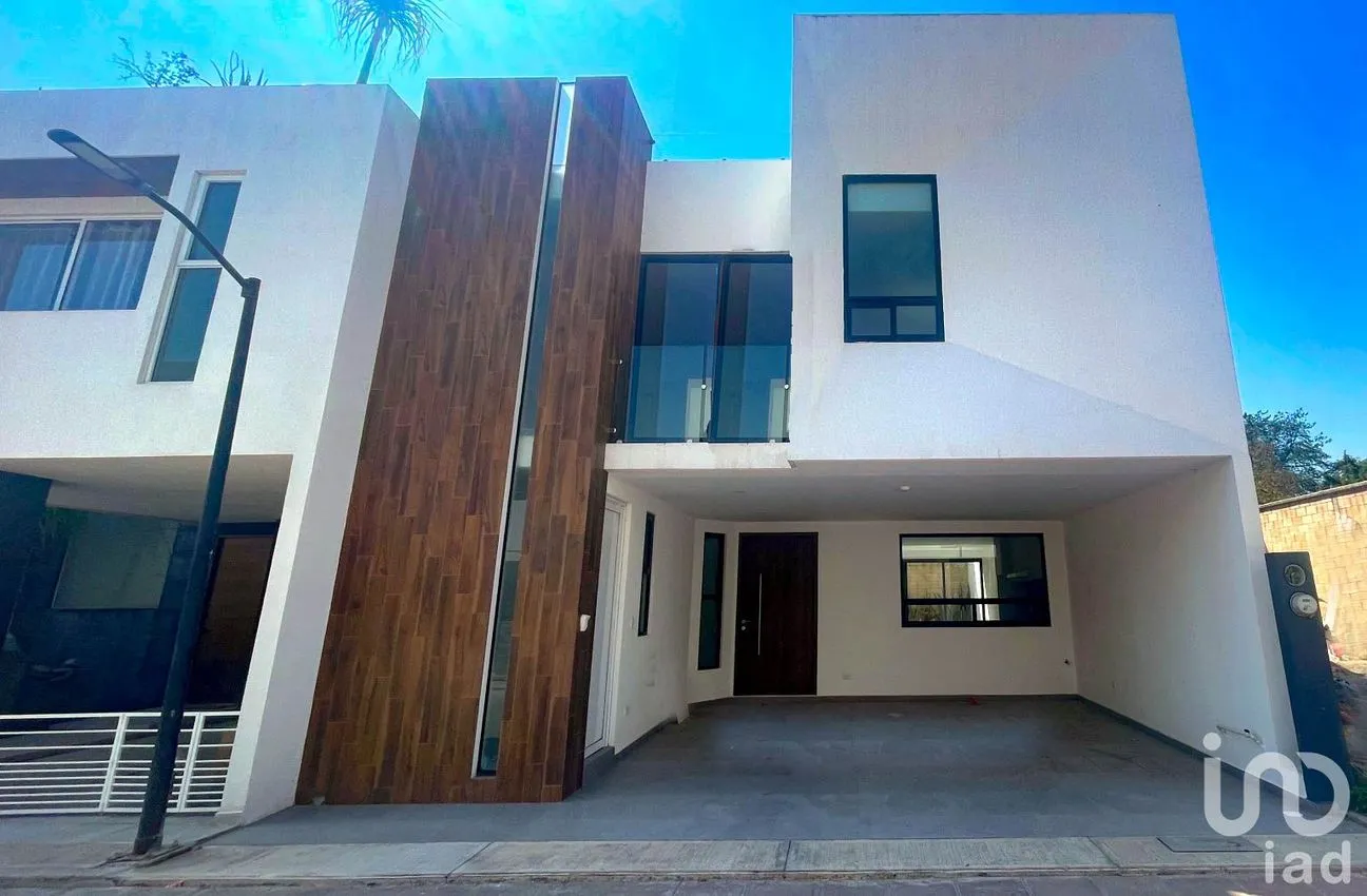Casa en Venta en Santiago Momoxpan, San Pedro Cholula, Puebla | NEX-244539 | iad México | Foto 1 de 13
