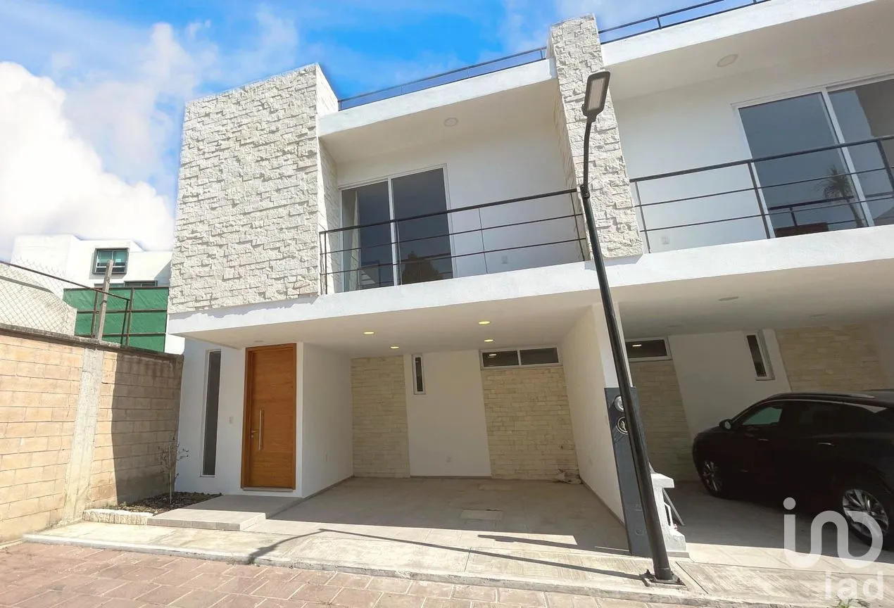 Casa en Venta en Santiago Momoxpan, San Pedro Cholula, Puebla | NEX-244583 | iad México | Foto 2 de 14