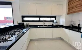 NEX-249704 - Departamento en Venta, con 3 recamaras, con 4 baños, con 196 m2 de construcción.
