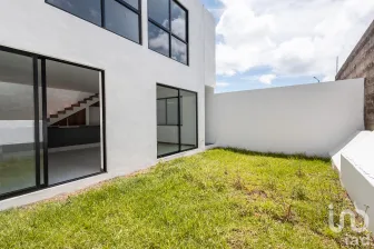 NEX-297772 - Casa en Venta, con 3 recamaras, con 4 baños, con 185 m2 de construcción en Álamos Haras, CP 72364, Puebla.