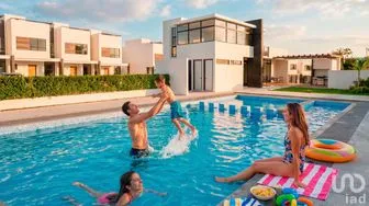 NEX-304578 - Casa en Venta, con 3 recamaras, con 3 baños, con 93 m2 de construcción.
