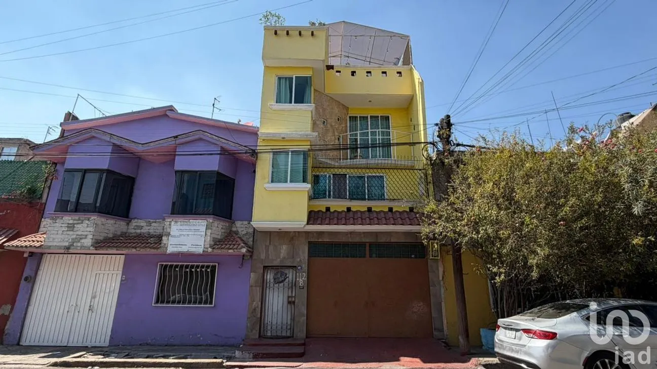 Casa en Venta en Maravillas, Nezahualcóyotl, México | NEX-287451 | iad México | Foto 1 de 22