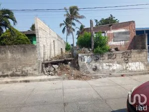 NEX-204013 - Terreno en Venta, con 198 m2 de construcción en Benito Juárez, CP 91716, Veracruz de Ignacio de la Llave.
