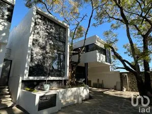 NEX-197115 - Casa en Venta, con 4 recamaras, con 4 baños, con 295 m2 de construcción en Bellavista, CP 62140, Morelos.