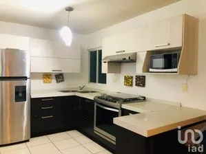 NEX-195917 - Casa en Renta, con 3 recamaras, con 2 baños, con 118 m2 de construcción.