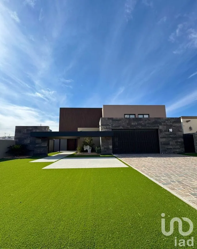 Casa en Venta en Campos Elíseos, Juárez, Chihuahua | NEX-254949 | iad México | Foto 2 de 28