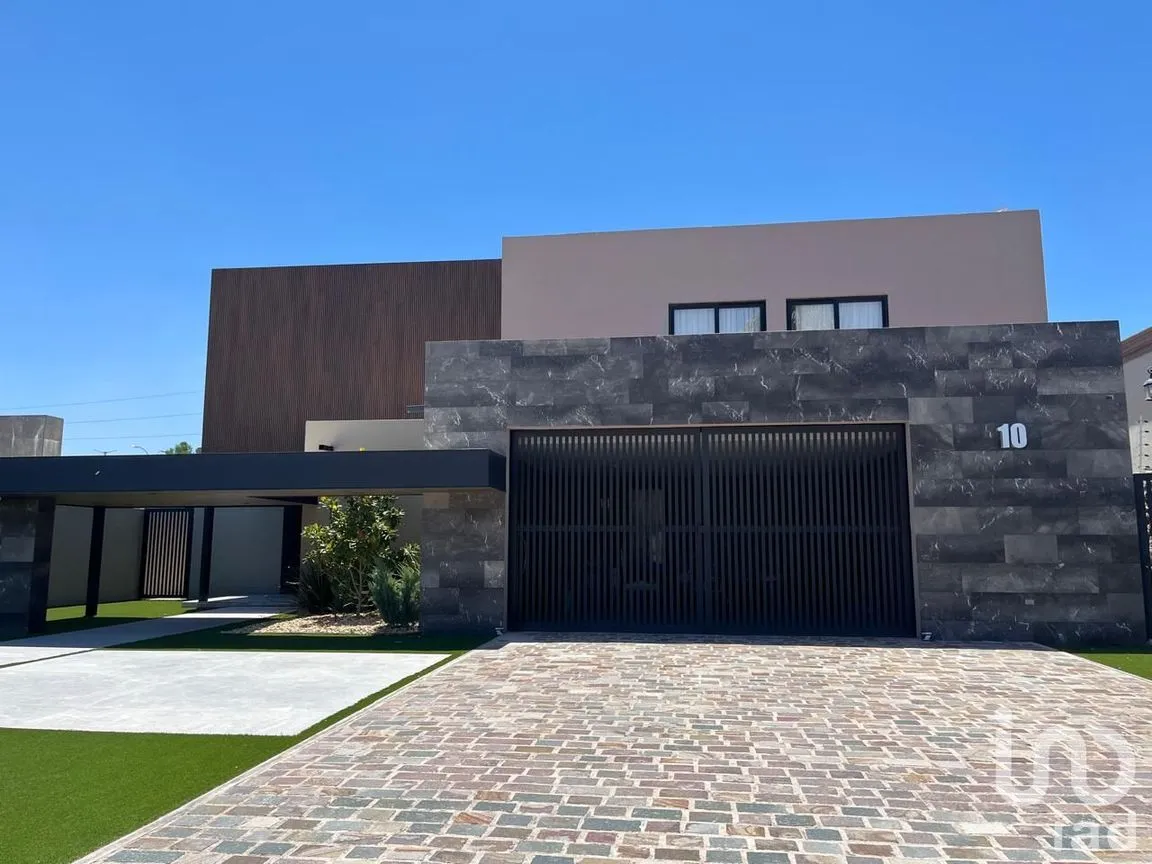 Casa en Venta en Campos Elíseos, Juárez, Chihuahua | NEX-254949 | iad México | Foto 1 de 28