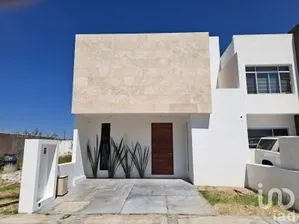 NEX-195530 - Casa en Venta, con 3 recamaras, con 3 baños, con 220 m2 de construcción en Los Olvera, CP 76904, Querétaro.