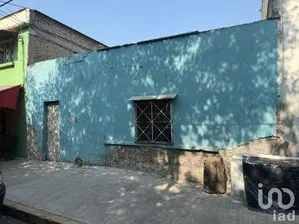 NEX-241978 - Terreno en Venta, con 10 m2 de construcción en Victoria de las Democracias, CP 02810, Ciudad de México.