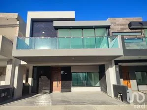 NEX-203661 - Casa en Venta, con 3 recamaras, con 2 baños, con 225 m2 de construcción en Real del Valle, CP 82124, Sinaloa.
